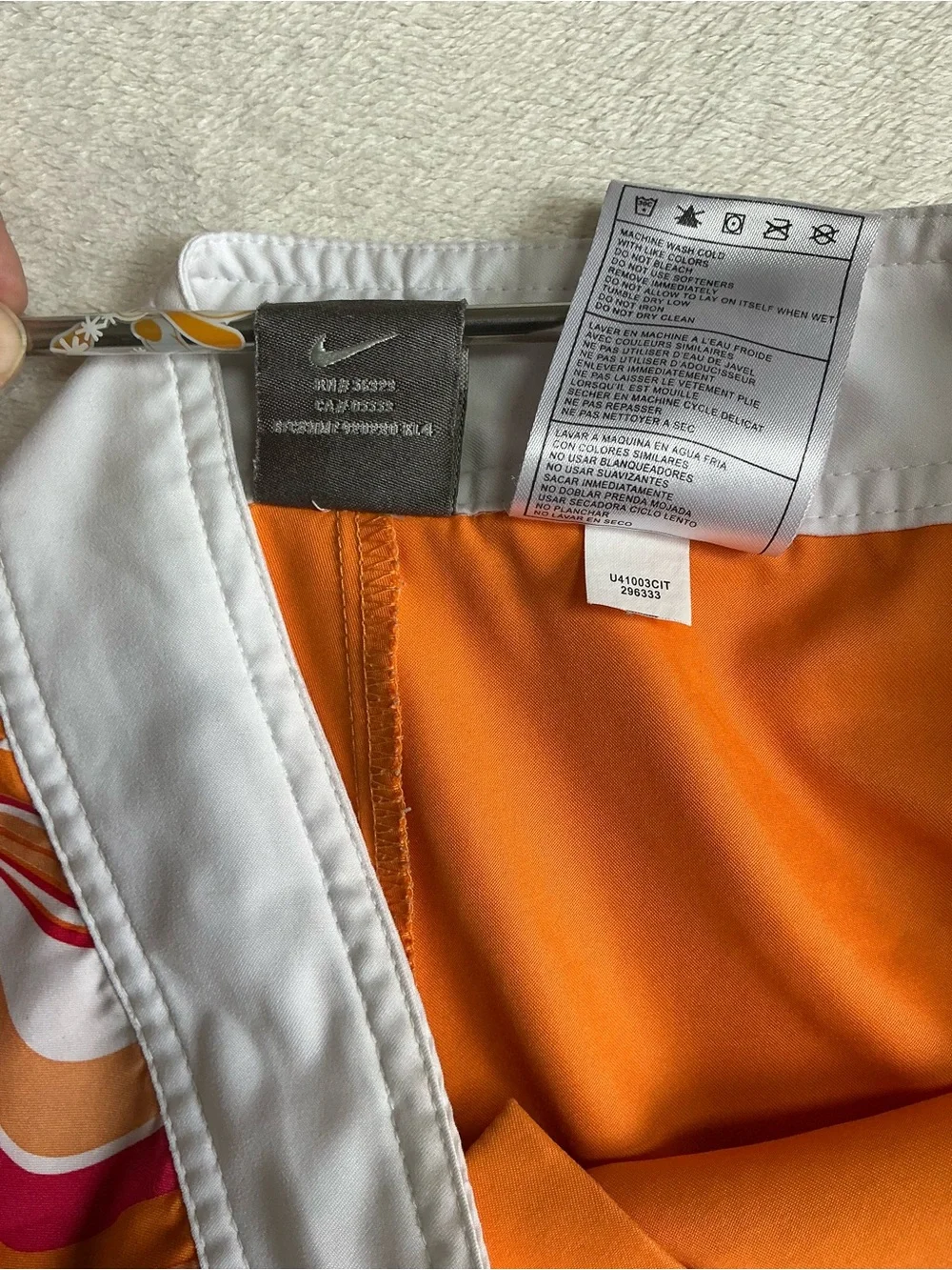 Nike Beach League Women's Swim Board Shorts Size Small 4-6 Orange Abstract